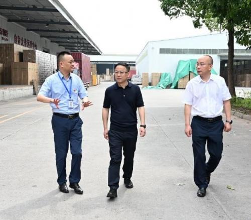 自贡市委常委、组织部部长刘建贤一行莅临东方物流调研指导